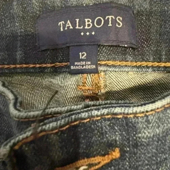 TALBOTS Girlfriend Style Denim Shorts - Size 12, Flawless Condition - Picture 8 of 9